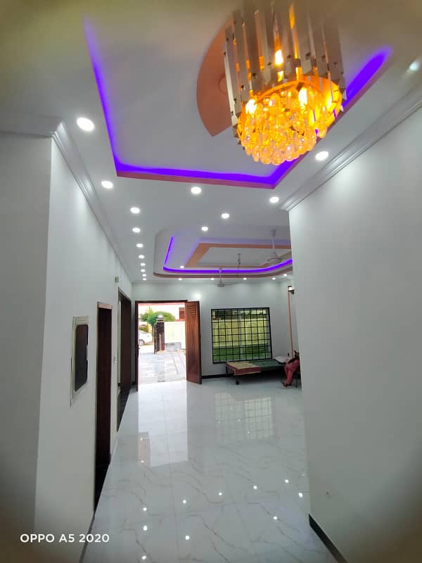 1 Kanal Single Storey House For Sale In Very Reasonable Price 4