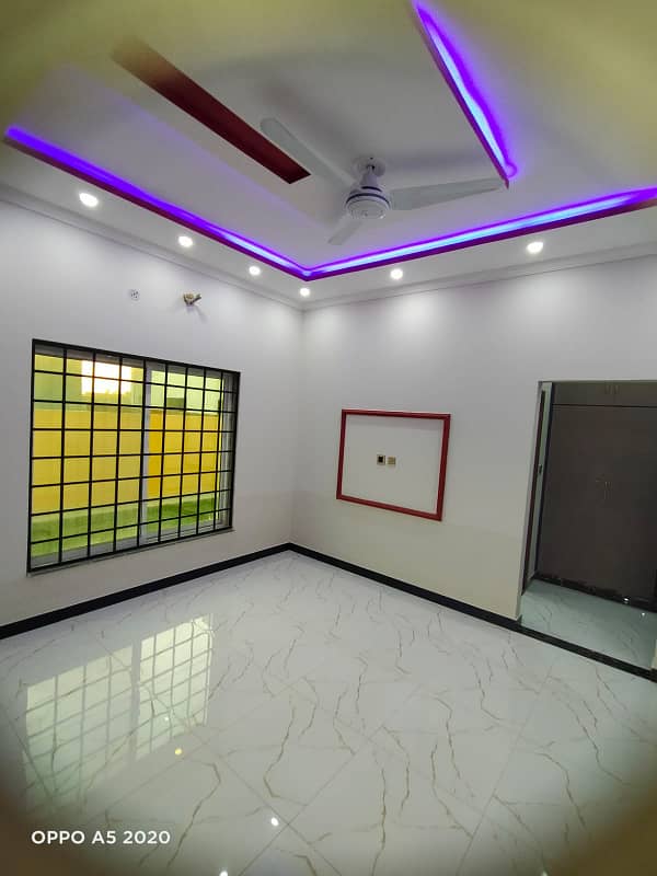 1 Kanal Single Storey House For Sale In Very Reasonable Price 11