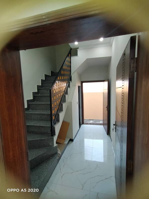 1 Kanal Single Storey House For Sale In Very Reasonable Price 21