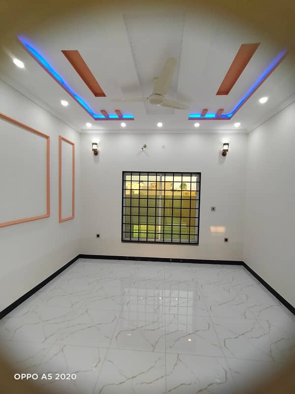 1 Kanal Single Storey House For Sale In Very Reasonable Price 24