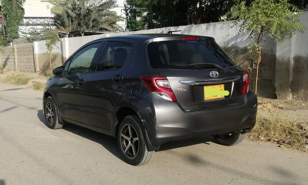 Toyota Vitz Model 2016 / Registerd 2019 5