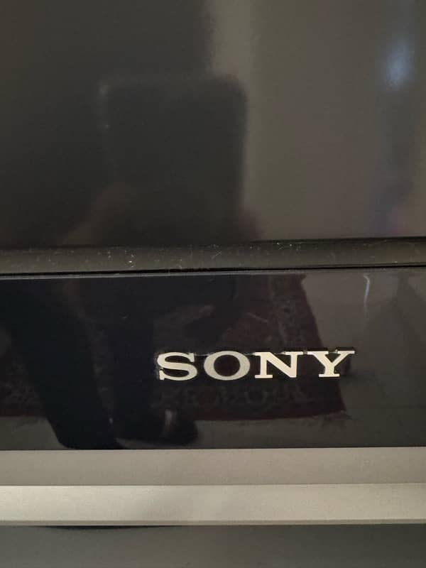 Sony 60 inch Full HD TV 3