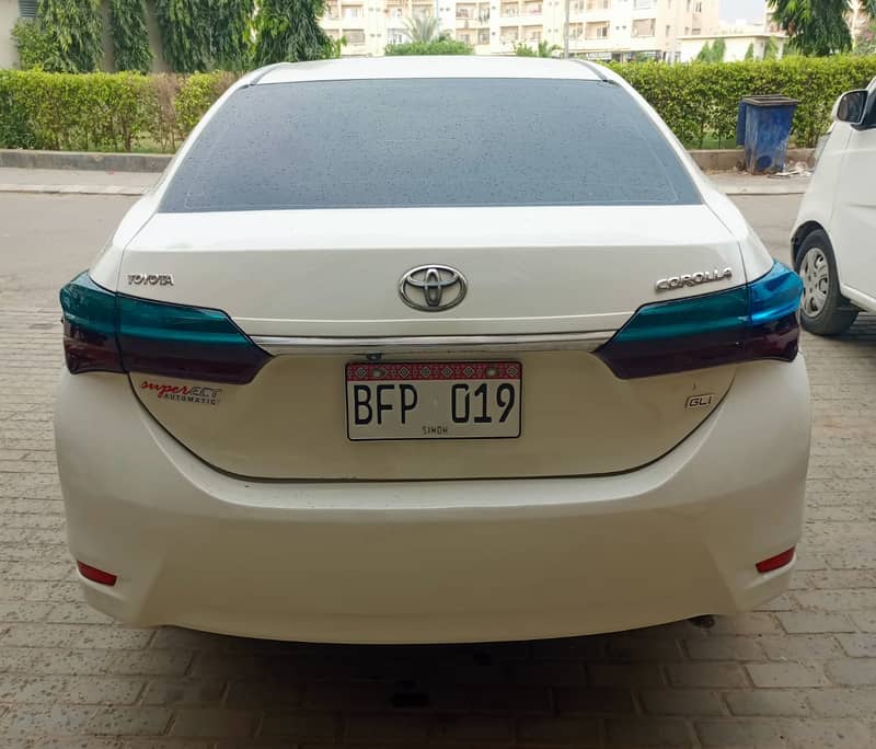 Toyota Corolla Gli Automatic Model 2016 5