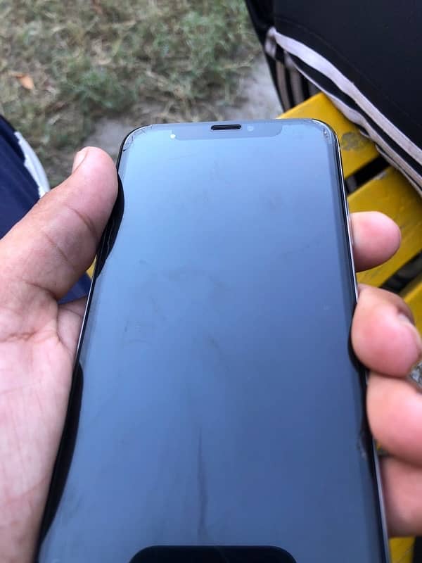 Iphone Xs PTA 5