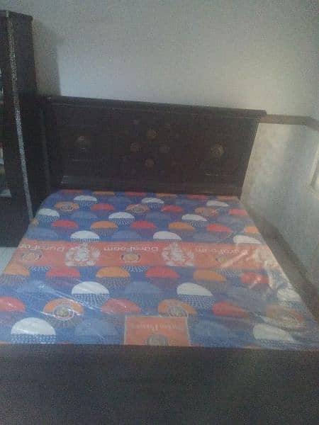 Wooden BED  KING SIZE WITH DORA FOAM BRAND NEW 03153527084 0