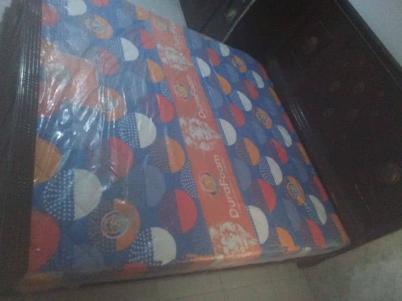 Wooden BED  KING SIZE WITH DORA FOAM BRAND NEW 03153527084 2