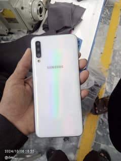 Samsung A50 Mobile 4/128