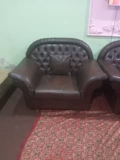 full new sofa hain achai halta hain