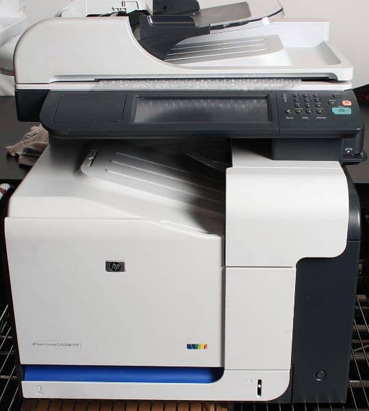 HP CM3530 color printer (heavy duty) 2