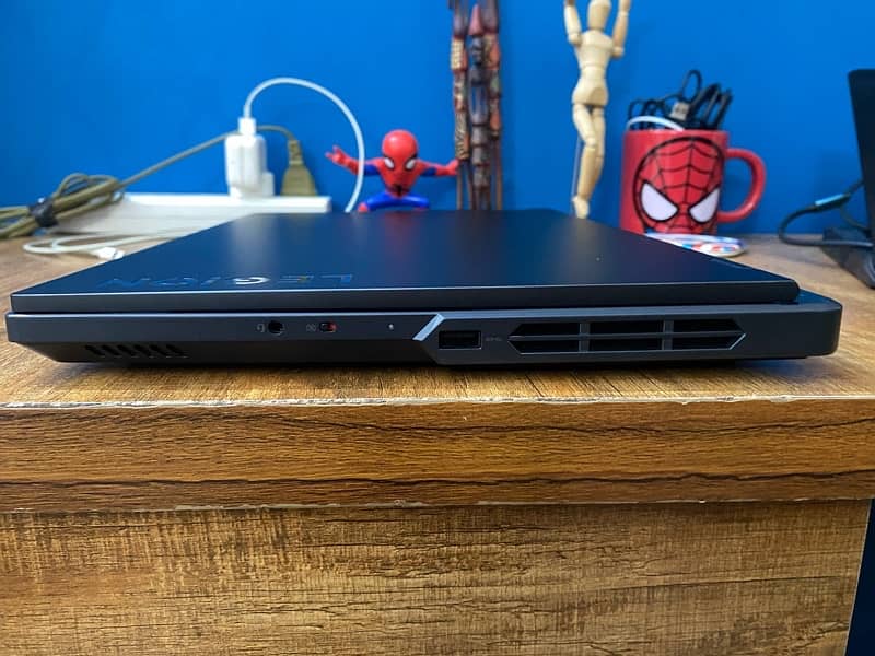 Lenovo Legion Pro 5i i9 14th Gen RTX 4070 32GB 1TB SSD 240hz 6