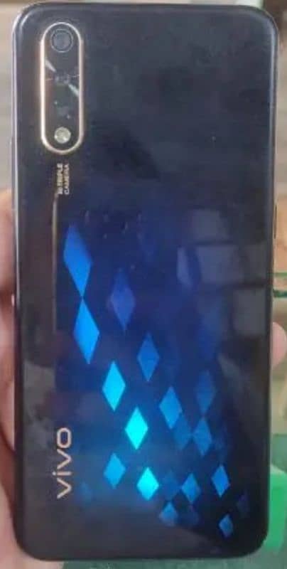 VIVO S1. . . MEMORY . . 256 GB. Dul simPTA APROVED. EXCHANGE POSSIBLE. 5