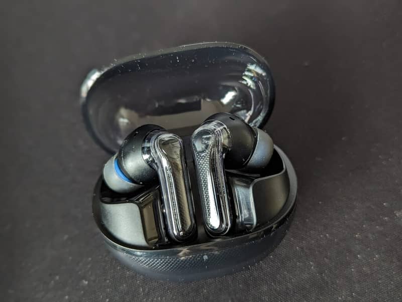 Soundpeats Clear Bass Boosted Earbuds 1