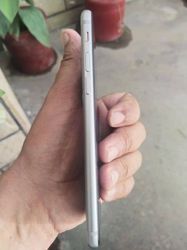 I phone 6s 32  condition 10by10 2