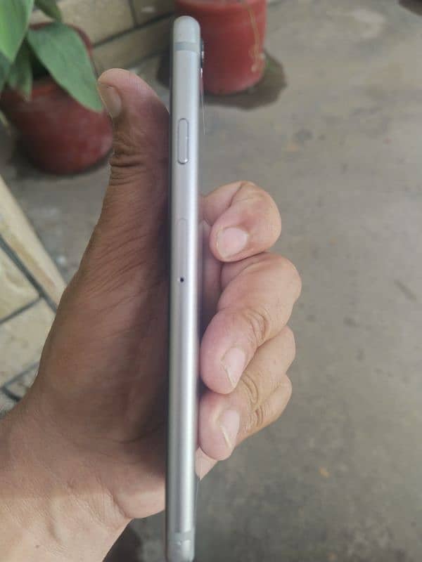 I phone 6s 32  condition 10by10 3