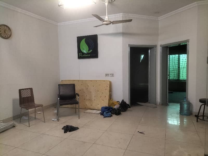 10 Marla Full Hot Location Available For Rent In Johr Town Near 0