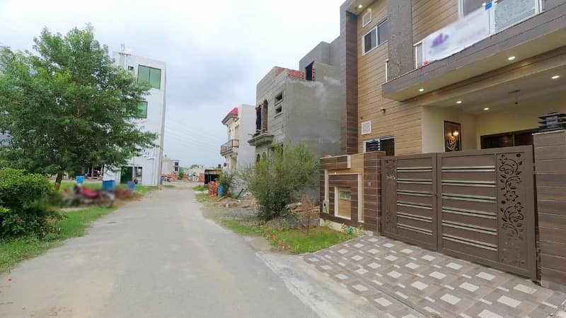 3 Marla Solid Built House For Sale 2