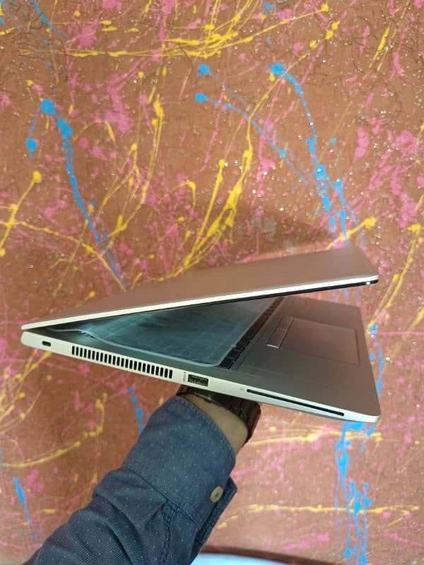 HP Elitebook 840 G5 Touch screen 1