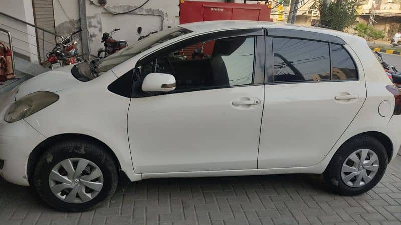 Toyota Vitz 2009 1