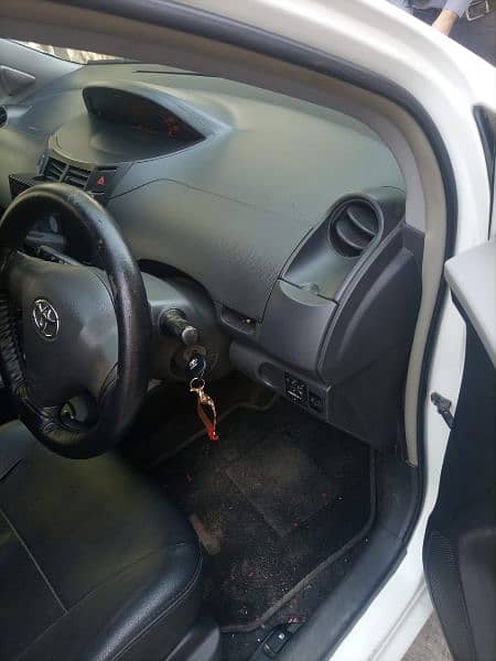 Toyota Vitz 2009 8