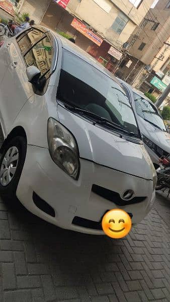 Toyota Vitz 2009 14