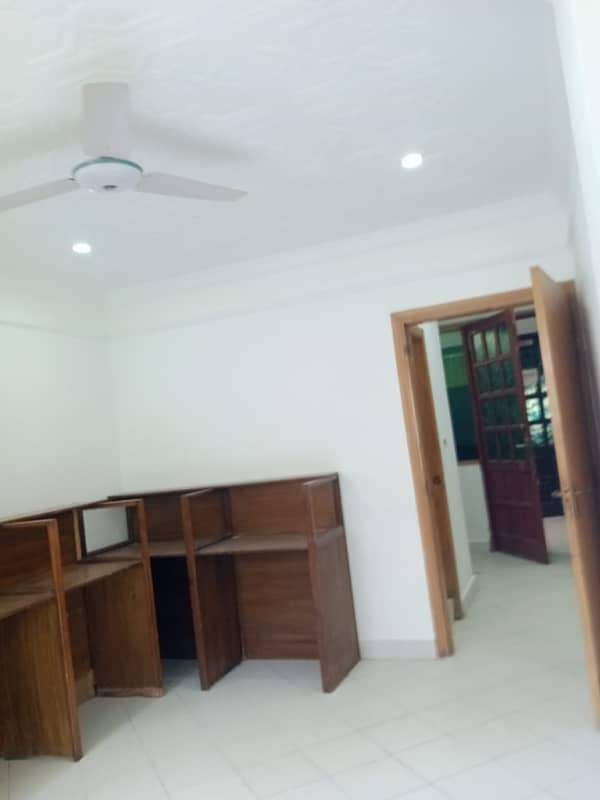 35*70 Double unit full house Available for Rent in G-13 3