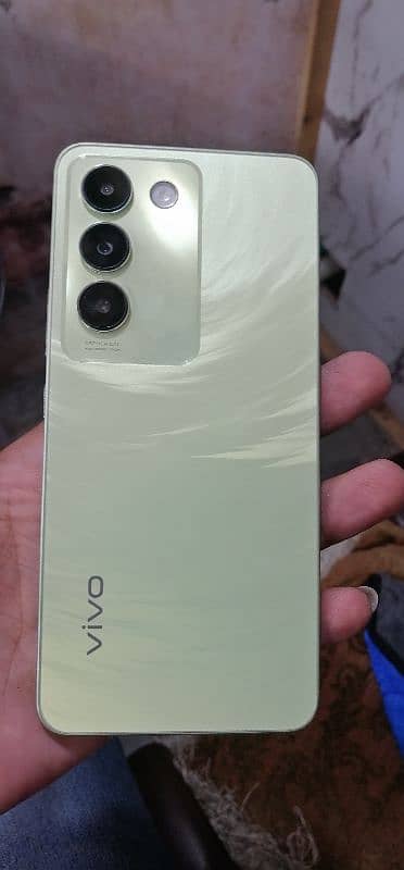 Vivo Y100 8+8Gb Ram 256Gb memory Urgent Sale 0