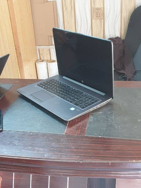 hp zbook 15 g4 0