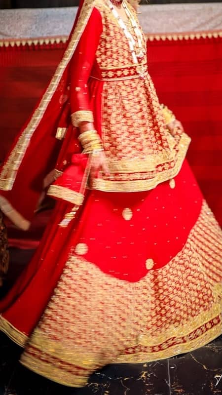 bridal dress at reasonable price  برائیڈل ڈریس 2