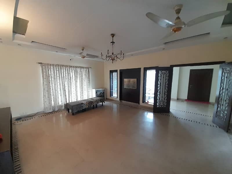 1 kanal upar portion available for rent in DHA 7