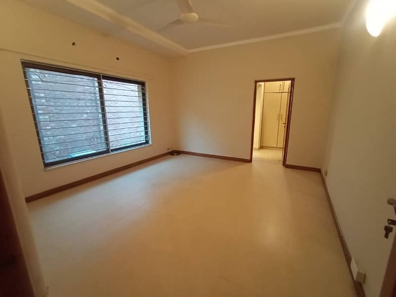 1 kanal upar portion available for rent in DHA 4