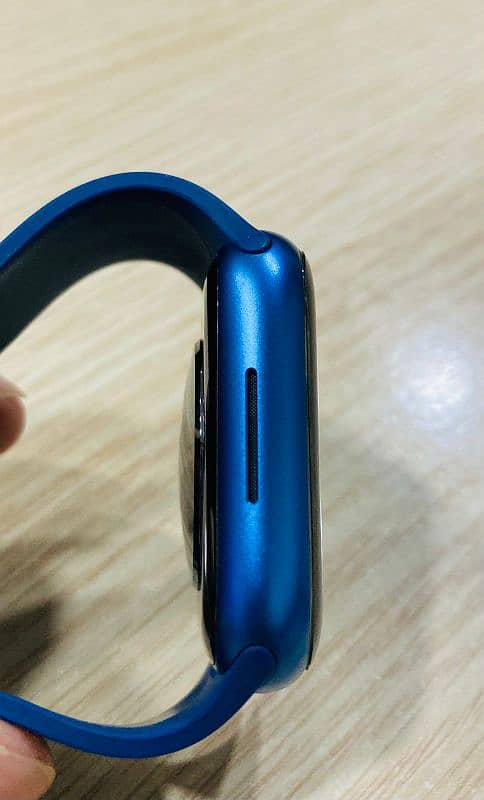 Apple Watch Series 7 45mm 4