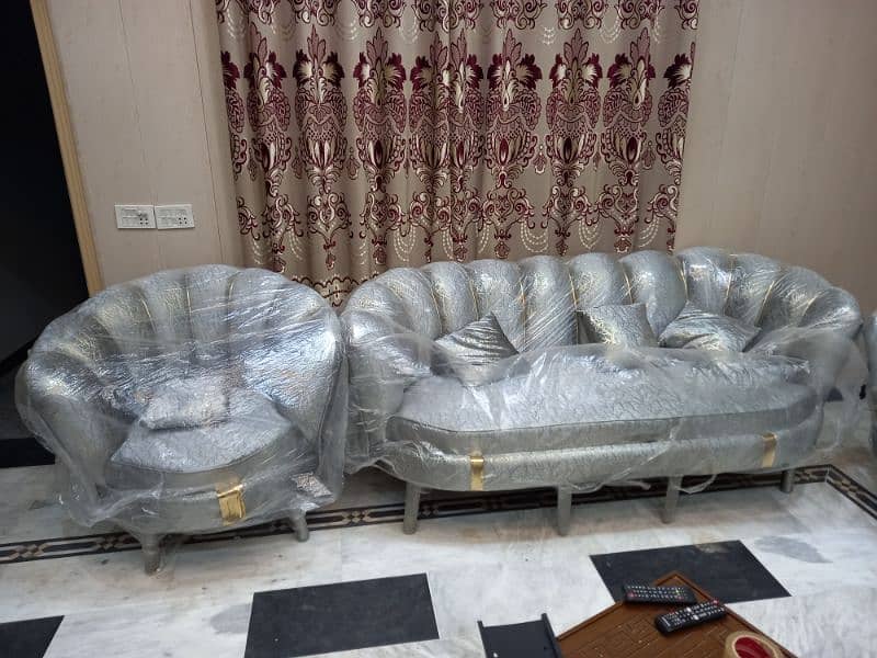 Bed & Sofa Set New solid Wooden bed king size 12