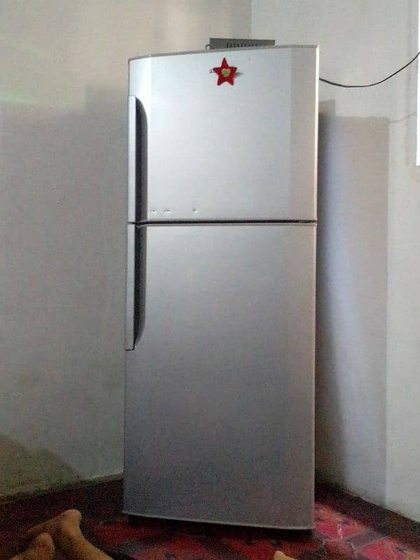 Hitachi fridge 2