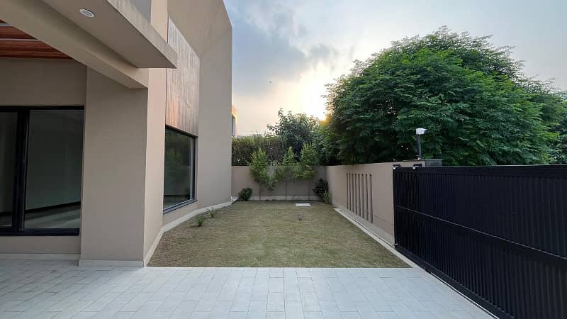 Modern Contemporary House for sale in DHA defence Lahore 2