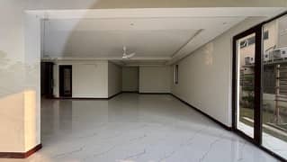 MODERN BUNGALOW WITH PANAROMIC VIEW OF GOLF COURSE - 2 KANAL 0