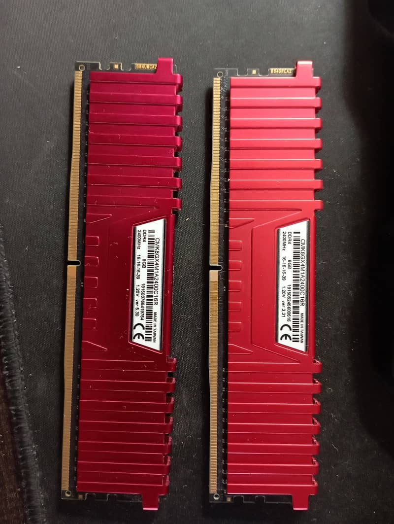 Corsair Vengeance DDR4 RAM 24GB- 8GB x 3 sticks 2400mhz. 2