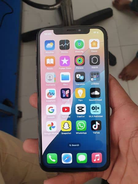 I'm selling iPhone xs 256gb condition 10by10 0