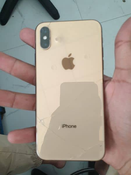 I'm selling iPhone xs 256gb condition 10by10 5