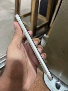 Iphone 11 128gb battey health