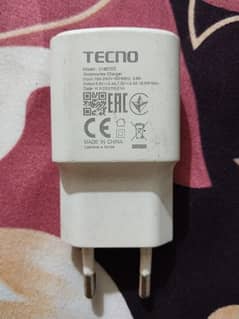 Tecno Spark 20 box pulled fast adapter