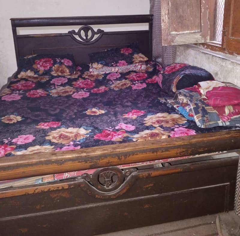 Double Wooden Bed Without mattress 0