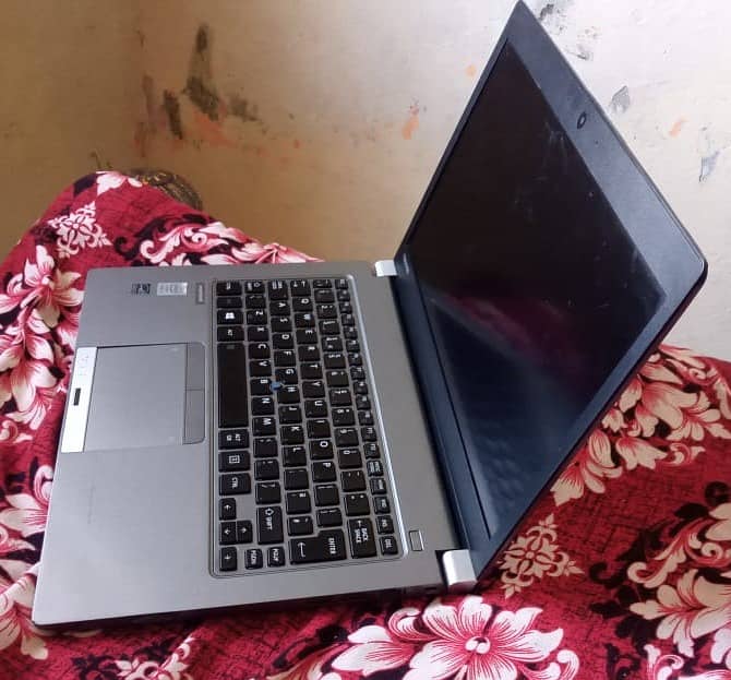 Toshiba Laptop for Sale, Intel Core i5 1