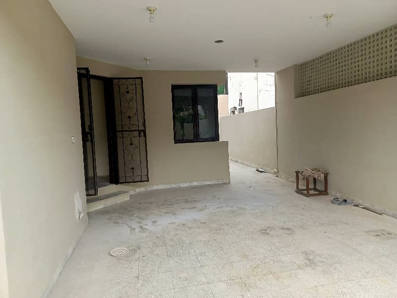 Perfect 10 Marla House In DHA Phase 4 For Sale 5