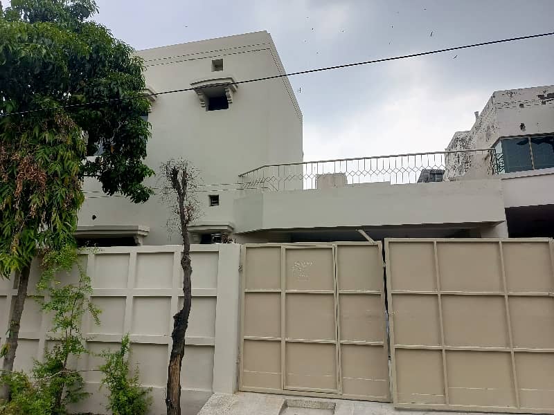 Perfect 10 Marla House In DHA Phase 4 For Sale 0