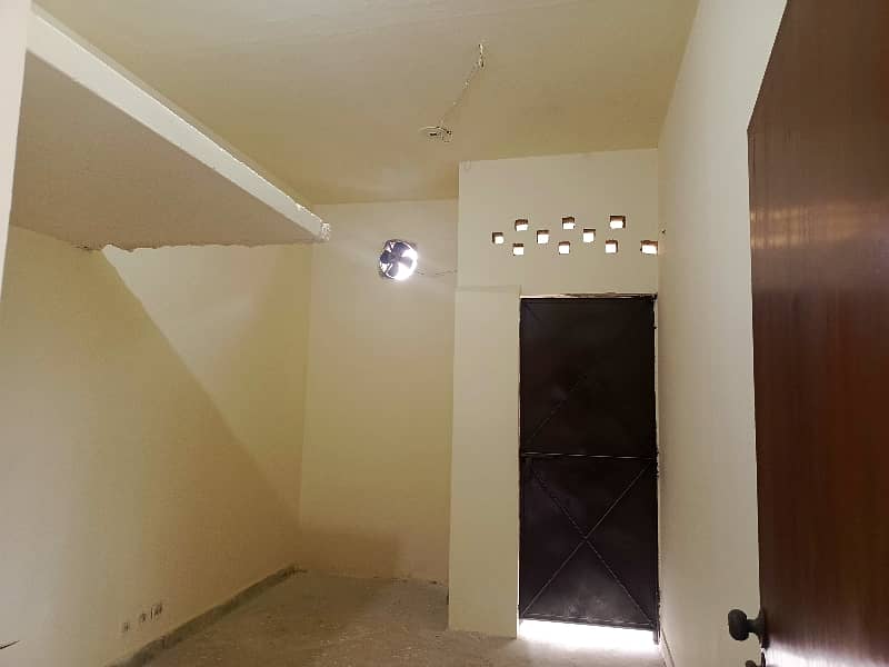 Perfect 10 Marla House In DHA Phase 4 For Sale 14