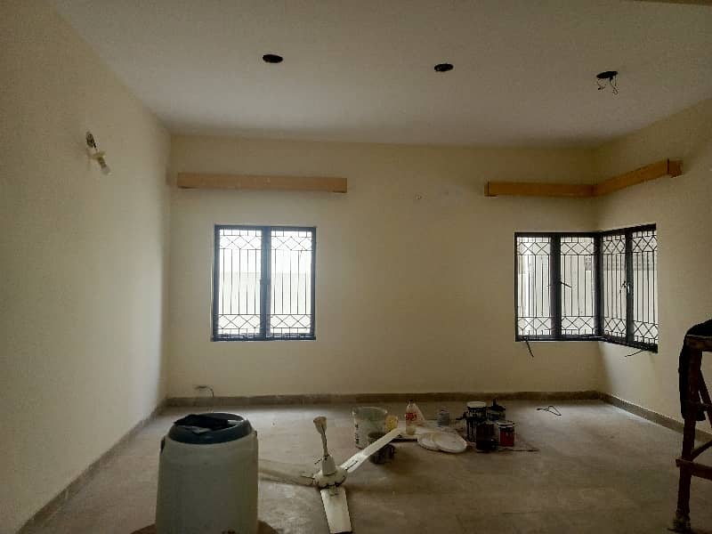 Perfect 10 Marla House In DHA Phase 4 For Sale 27