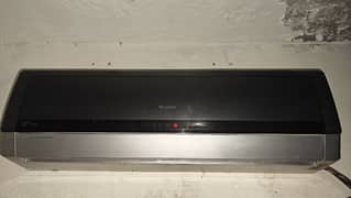 urjunt sale gree ac 1.5 ton