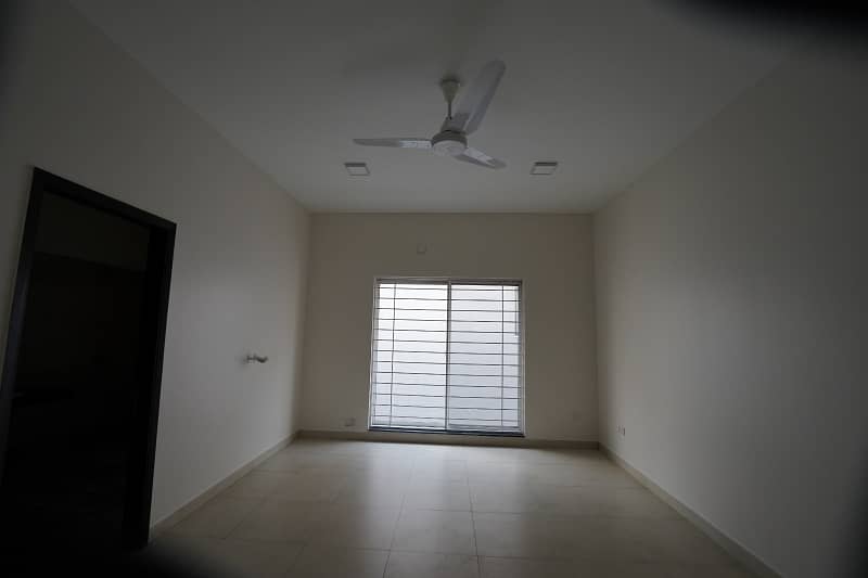 Ready To Rent A Upper Portion 1 Kanal In DHA Phase 6 - Block N Lahore 0