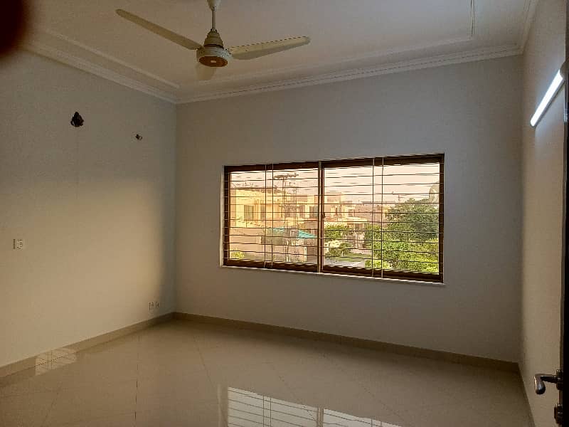 Separate Gate 2 Kanal Upper Portion Available For Rent 20