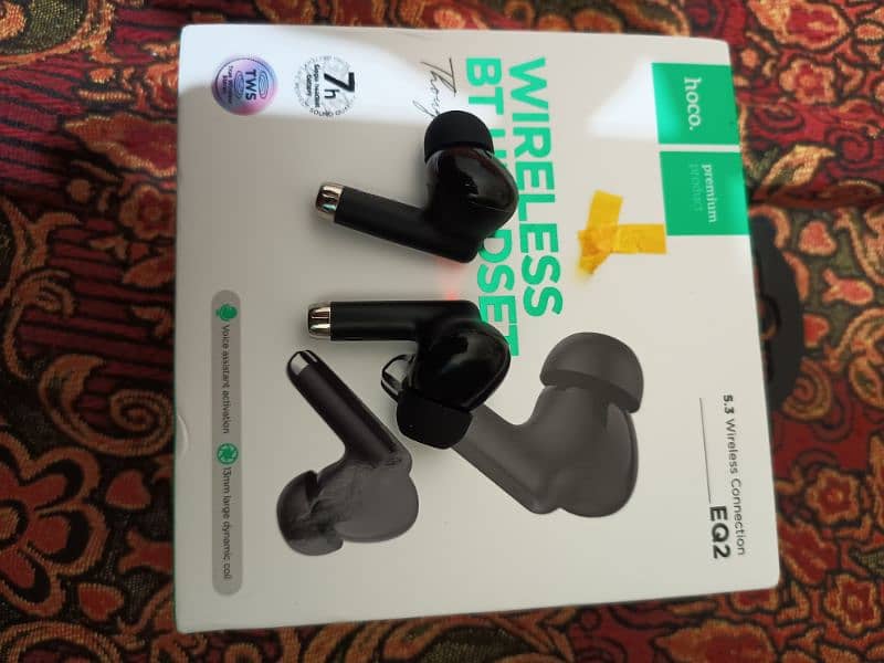 BT Wireless earphones 1